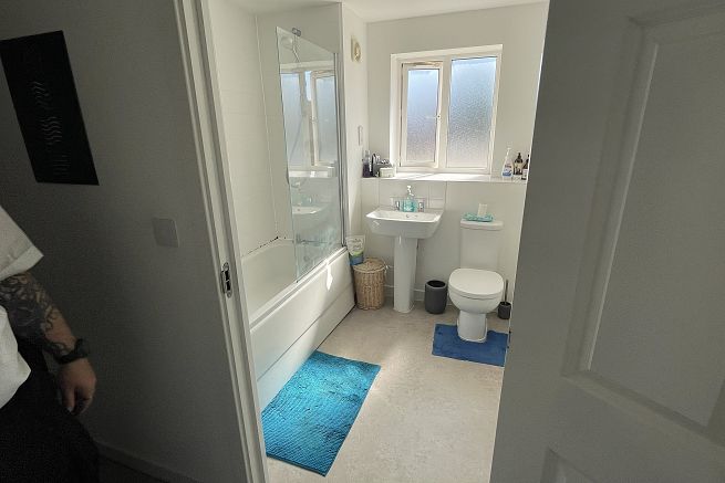 Flat 1 Fulmar House, Horley